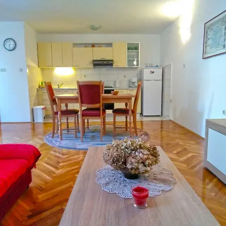 House Andela Holiday home